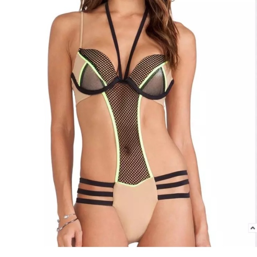 ** SOLD ** Beach Bunny High Voltage
